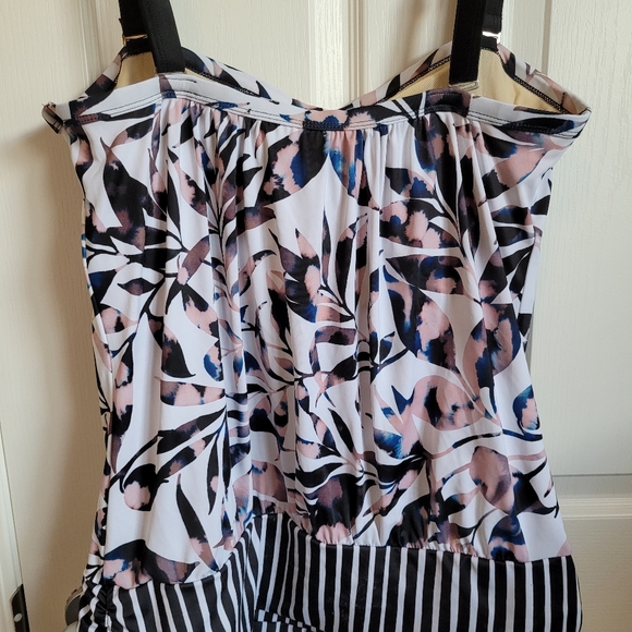 Bathing Suit Top - Picture 3 of 3